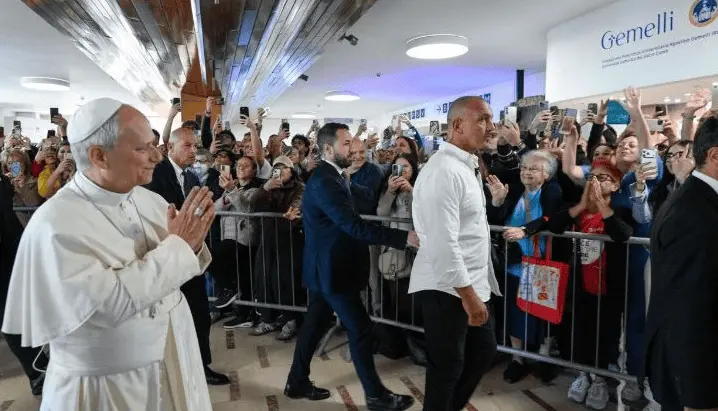 Confirmado: hoy mismo operar&aacute;n al papa Le&oacute;n XIV
