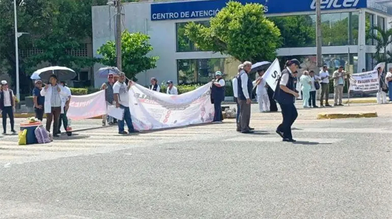 Ofrece PRD Tabasco asesor&iacute;a jur&iacute;dica a trabajadores del IMSS Bienestar para exigir salarios dignos