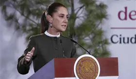 Como oportunistas califica Sheinbaum al PT por respaldar protestas de trabajadores del IMSS