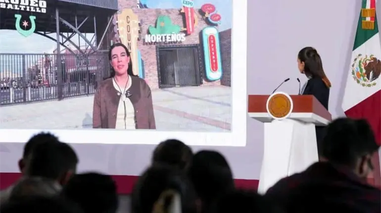 "Ya est&aacute;s al aire" le dice Sheinbaum a titular de Sectur durante falla de enlace en la "ma&ntilde;anera"
