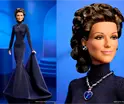 Barbie inmortaliza a C&eacute;line Dion con una mu&ntilde;eca inspirada en su ic&oacute;nica interpretaci&oacute;n de "My Heart Will Go On"