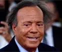 Julio Iglesias a investigaci&oacute;n por presunto abuso sexual