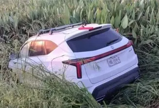 Grava suelta provoca ola de volcaduras en la Minatitl&aacute;n–Coatzacoalcos