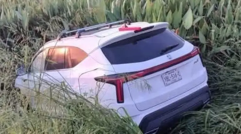 Grava suelta provoca ola de volcaduras en la Minatitl&aacute;n–Coatzacoalcos