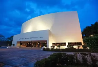 Cultura retira obras de arte del Teatro Esperanza Iris ante pr&oacute;xima rehabilitaci&oacute;n