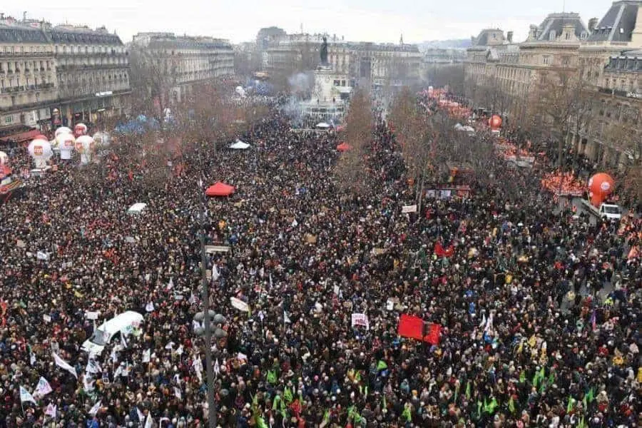 Crisis económica genera movilizaciones en Europa Crisis económica genera movilizaciones en Europa