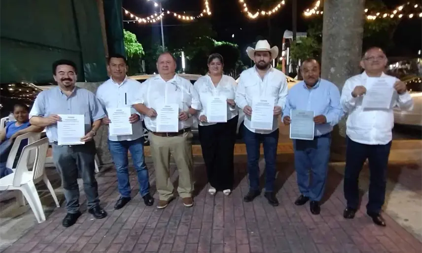 Integrantes de "TUCPEPIN" se inscriben por la Coordinación Municipal de Morena por Macuspana