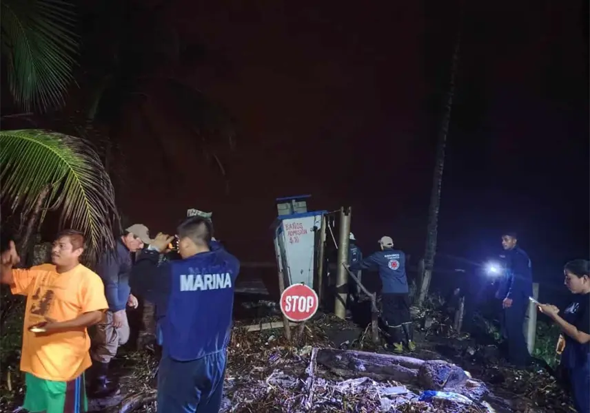 29 viviendas en riesgo por erosión costera en Paraíso y Cárdenas ante efectos del frente frío 2: PC 29 viviendas en riesgo por erosión costera en Paraíso y Cárdenas ante efectos del frente frío 2: PC