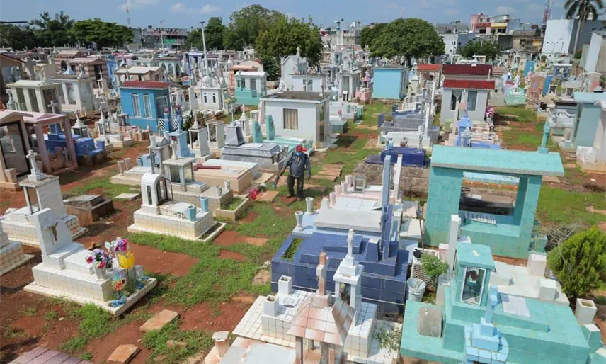 Panteones permanecerán abiertos durante 36 horas por Día de Muertos: Ayuntamiento de Centro