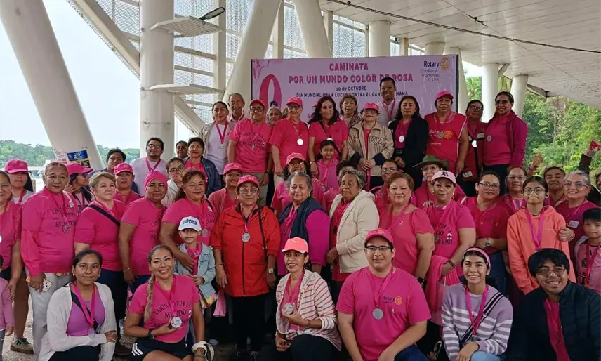 Entrega Rotary Macuilis Villahermosa prótesis a mujeres en tratamiento por cáncer de mama