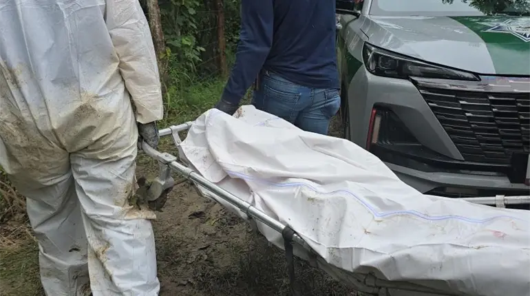 Encuentran 2 cuerpos en fosa clandestina en C&aacute;rdenas