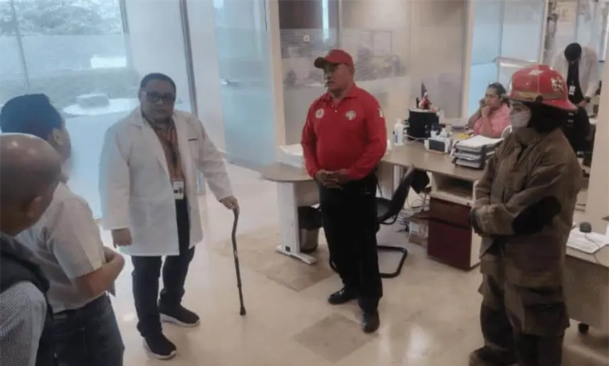 Evacuan hospital Dr. Daniel Gurría Urgell del ISSSTE en Tabasco por presunta fuga de gas