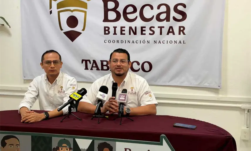Pausa en nuevos registros en Jóvenes Construyendo el Futuro no se replicará en becas del Bienestar en Tabasco: Víctor Acosta