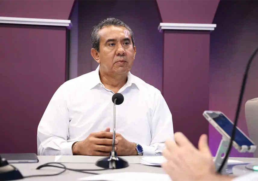 Niega Jorge Monta&ntilde;o mandar en el IEPC
