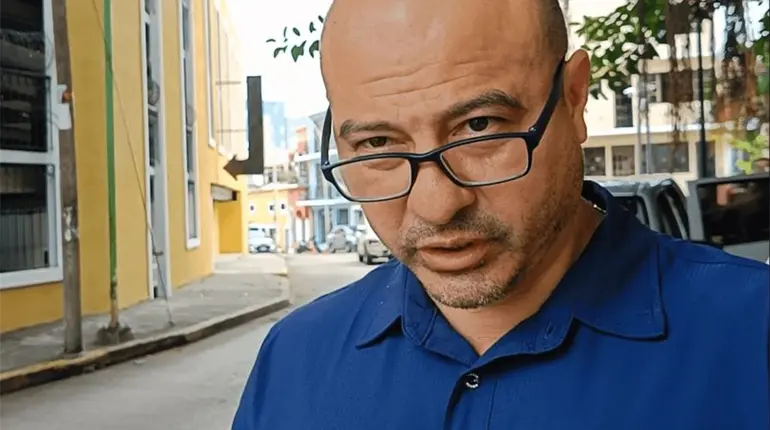 To&ntilde;o Subiaur evita responder sobre se&ntilde;alamientos de favoritismo en Macuspana