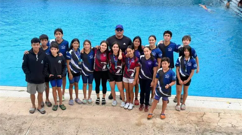 Nadadoras tabasque&ntilde;as destacaron en la Copa Jarocha que se realiz&oacute; en Veracruz