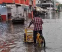 Reportan anegaciones en inmediaciones del mercado p&uacute;blico Ignacio Guti&eacute;rrez G&oacute;mez de Para&iacute;so tras las fuertes lluvias