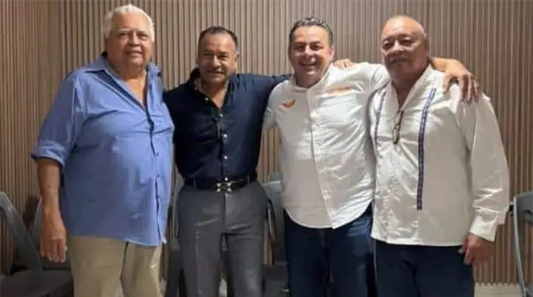 Se suma Israel Trujillo a MC y es recibido por Erubiel Alonso