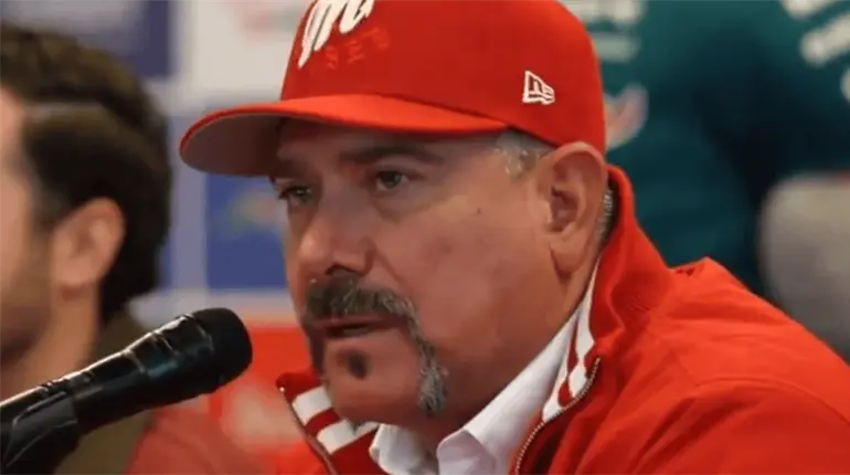 Benjam&iacute;n Gil llega a Diablos Rojos; promete campeonatos