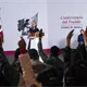 Sheinbaum llama a sindicato del IMSS a "cooperar" ante contrapropuesta salarial para trabajadores