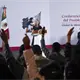 Sheinbaum llama a sindicato del IMSS a "cooperar" ante contrapropuesta salarial para trabajadores