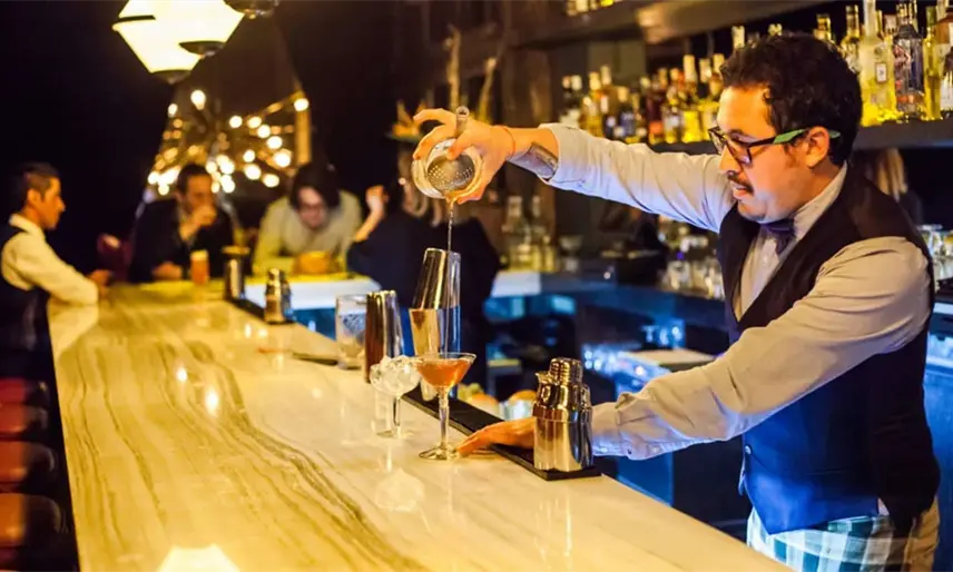 Ola de violencia tambalea solicitud de extender horario de venta de alcohol en fin de año: CCET