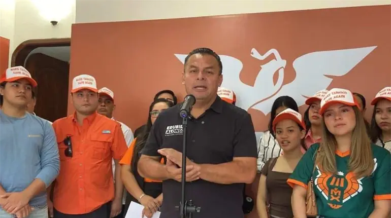 Erubiel Alonso urge a autoridades gestionar recursos para colocar escolleras en costas de Tabasco