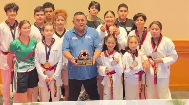 El taekwondo tabasque&ntilde;o brill&oacute; con 14 medallas entre el Torneo San Francisco As&iacute;s y la Copa Nayarit