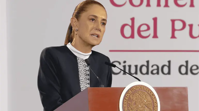 Cientos de miles de millones se iban en pensiones fraudulentas: Sheinbaum defiende modalidad 40