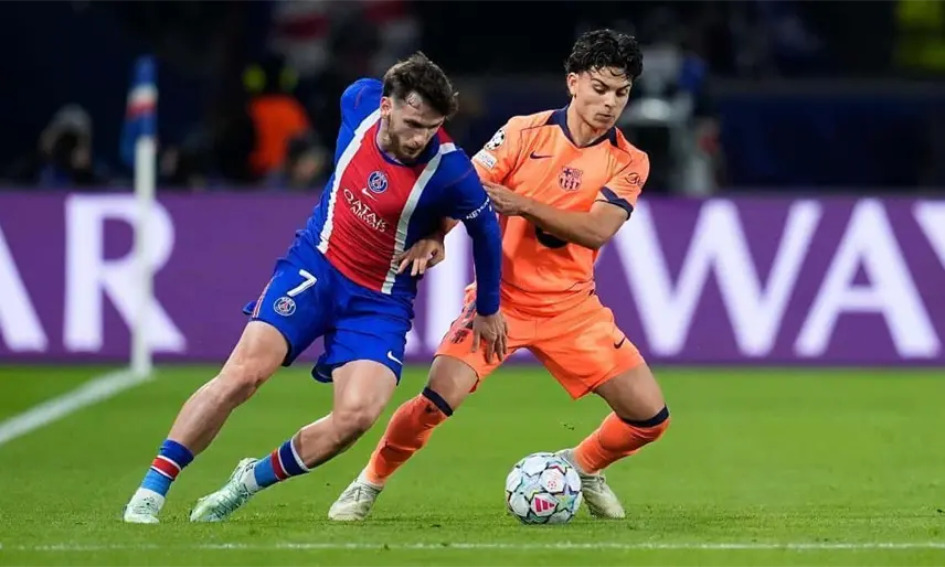 Kvaratshkhelia queda fuera lo que resta de la temporada con el PSG, por rotura de ligamento cruzado