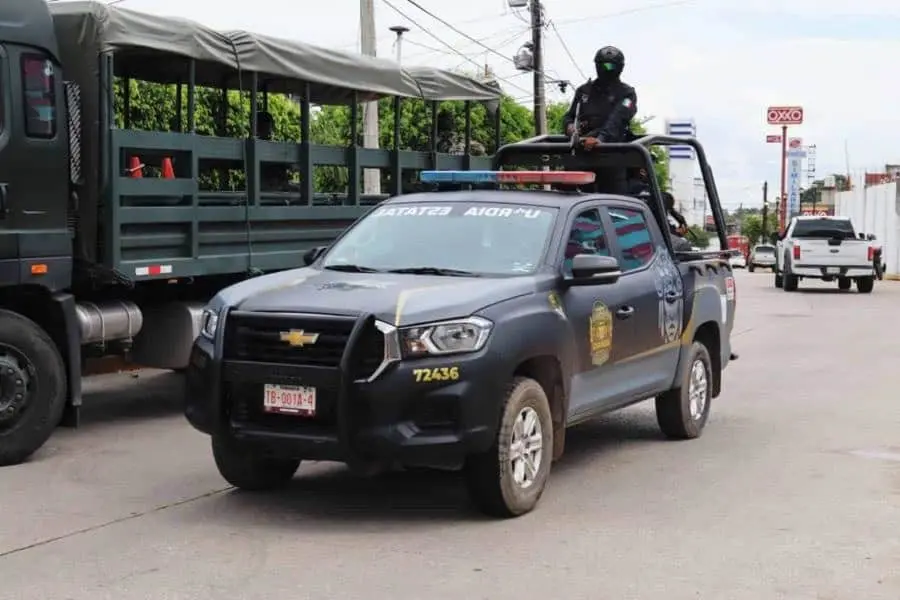 Frustran intento de asalto en Plaza Ankor; presuntos implicados son detenidos