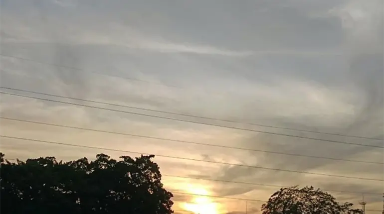Prev&eacute;n chubascos y ambiente caluroso este viernes en Tabasco