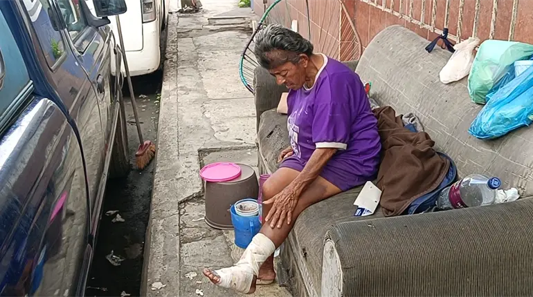 "Nom&aacute;s solita ando como un alma": do&ntilde;a Laura; vive en situaci&oacute;n de calle hace casi 5 a&ntilde;os