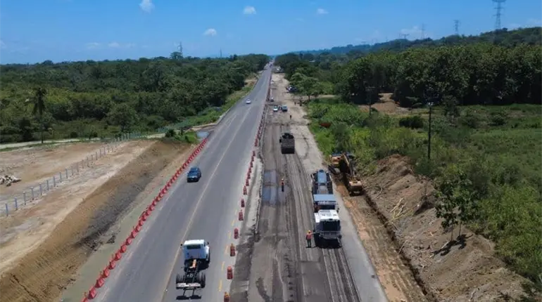 Anuncia SICT cierre de carriles y desv&iacute;os en tramo de la carretera Villahermosa – Esc&aacute;rcega