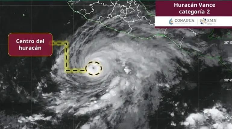 Hurac&aacute;n "Vance" se intensifica a categor&iacute;a 2