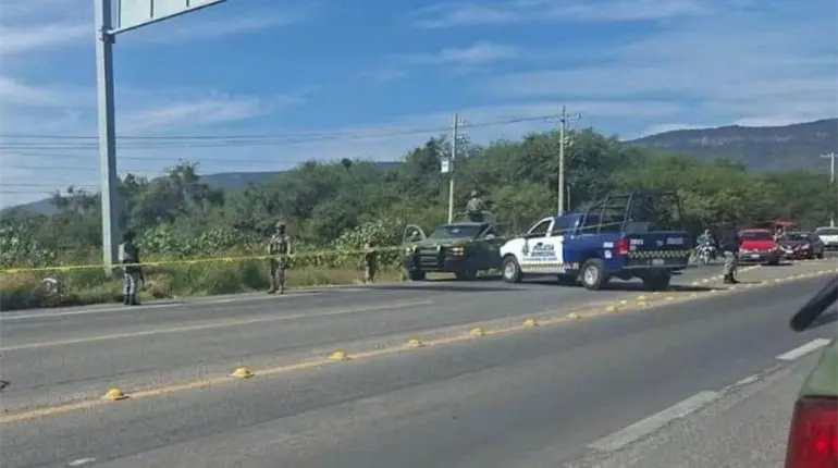 Asesinan a mujer polic&iacute;a en ataque armado al salir de su turno en Guanajuato