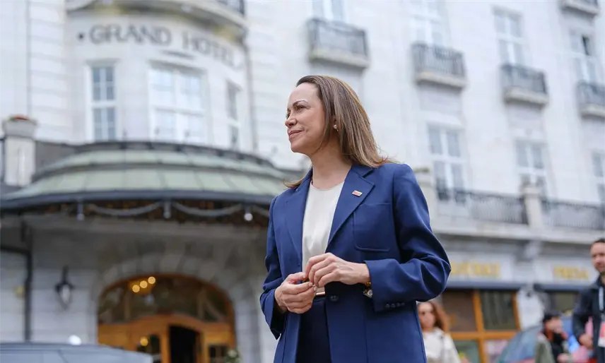 "Estoy aquí. Con ustedes", dice María Corina Machado tras su regreso a Venezuela