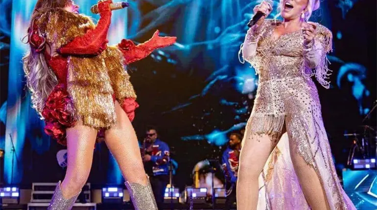 Laura Le&oacute;n pone a bailar el Auditorio Nacional tras ser invitada al concierto de Gloria Trevi