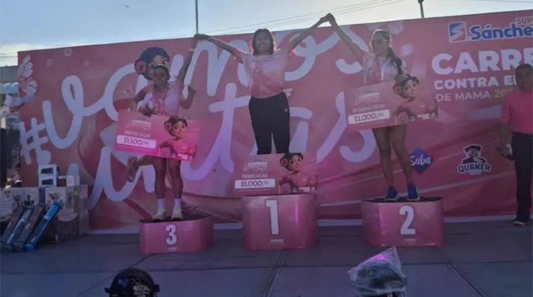 Por segundo a&ntilde;o consecutivo, Bel&eacute;n Valdez gana la carrera Contra el C&aacute;ncer de Mama de S&uacute;per S&aacute;nchez