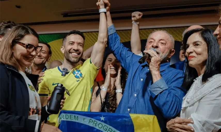 Brasil "no acepta ser el patio trasero de nadie", afirma Lula al celebrar la "derrota de la mentira y del negacionismo"