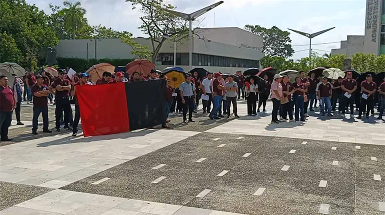 Exige STAIUJAT pago de finiquitos y mejora en el servicio m&eacute;dico