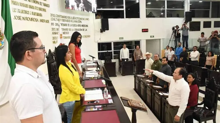 Designan a Edgar Iv&aacute;n Oropeza como nuevo titular del &Oacute;rgano Interno de Control del TET