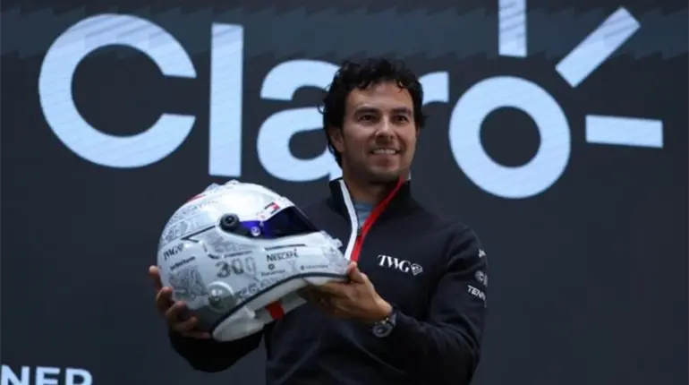 "Checo" P&eacute;rez feliz de regresar a M&eacute;xico y de llegar a 300 careras en su trayectoria