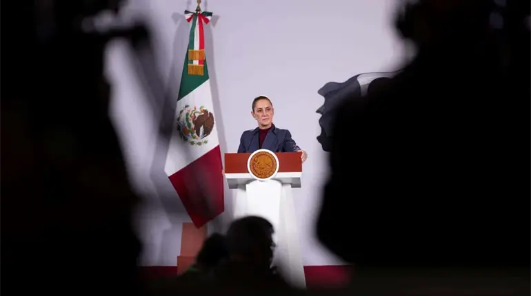 "Este grupo se reuni&oacute; con el presidente del PRI y luego cierran carreteras", cuestiona Sheinbaum protestas de la Canacar
