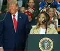 "Imposible no verlo" dice Trump sobre el trasero de Nicki Minaj durante mitin
