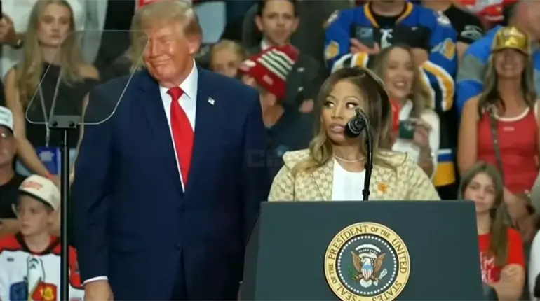 "Imposible no verlo" dice Trump sobre el trasero de Nicki Minaj durante mitin