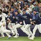 Tampa Bay vence en extrainnings a Milwaukee y pone la Serie Mundial 3-1 en favor de Cerveceros