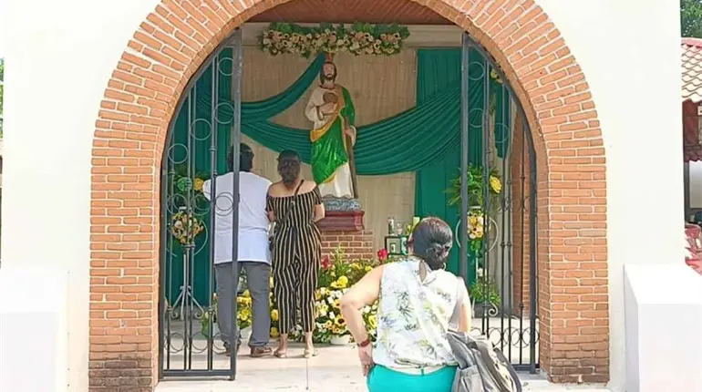 Fieles de Tabasco y otros estados celebran a San Judas Tadeo en Centro