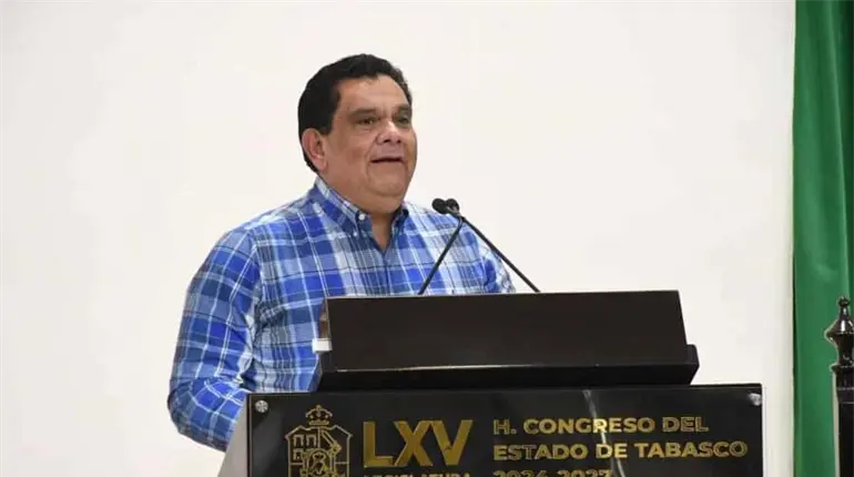 Act&uacute;a como un virrey, afirma Javier Cabrera sobre actitud de Oswald Lara contra el OSFE