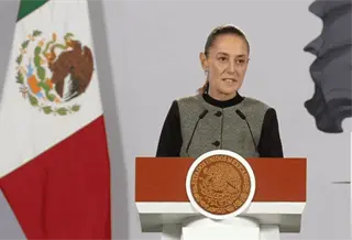 Hasta siempre, ingeniero: Presidenta y funcionarios rinden homenaje a Cuauht&eacute;moc C&aacute;rdenas